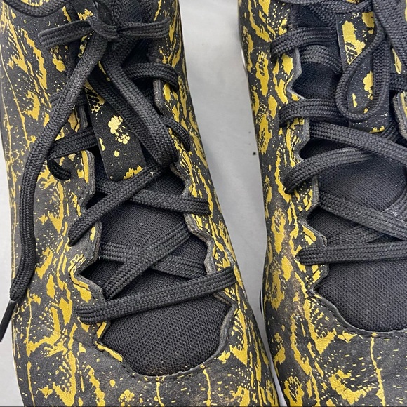 NEW Under Armoir Cleats - Picture 3 of 11